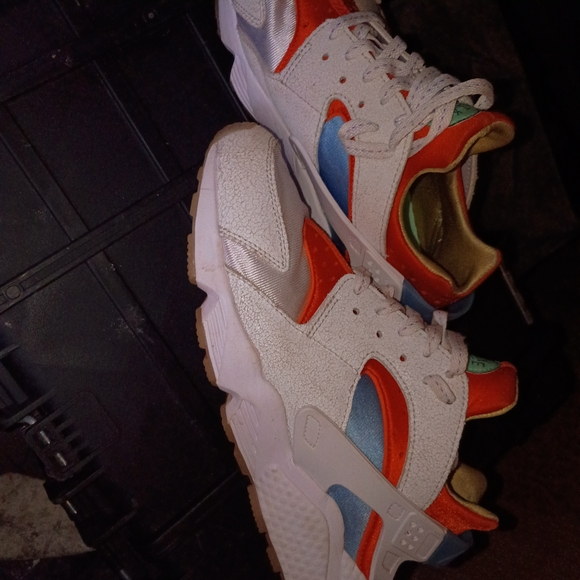 Nike Other - Nike Kids White, Orange, and Blue Sneakers